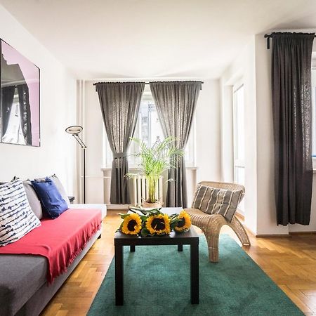 Oomph Warsaw Central 3-Bedroom Flat ภายนอก รูปภาพ